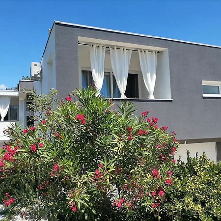 Apartments Dora Bibinje, 30 M From The Sea Kültér fotó
