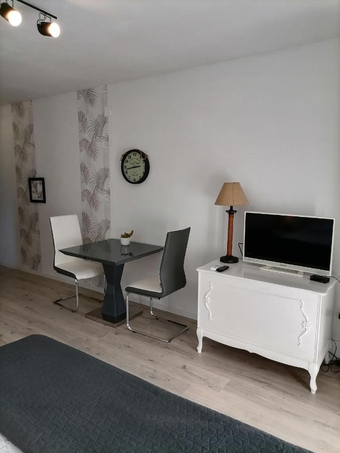 Apartments Dora Bibinje, 30 M From The Sea Kültér fotó