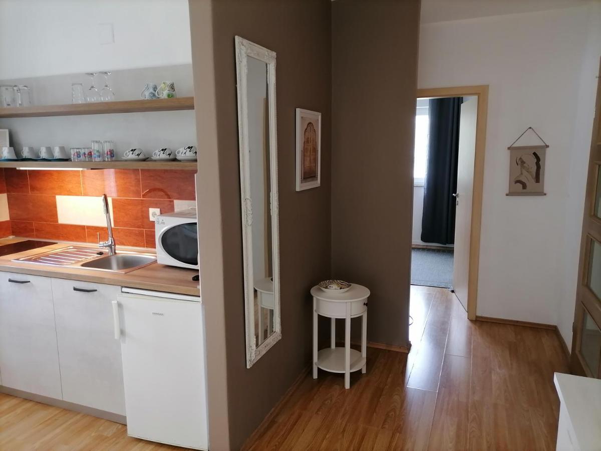 Apartments Dora Bibinje, 30 M From The Sea Kültér fotó