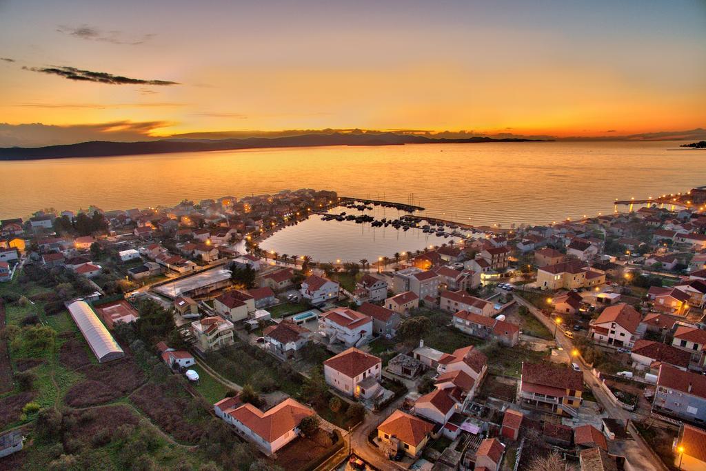 Apartments Dora Bibinje, 30 M From The Sea Kültér fotó